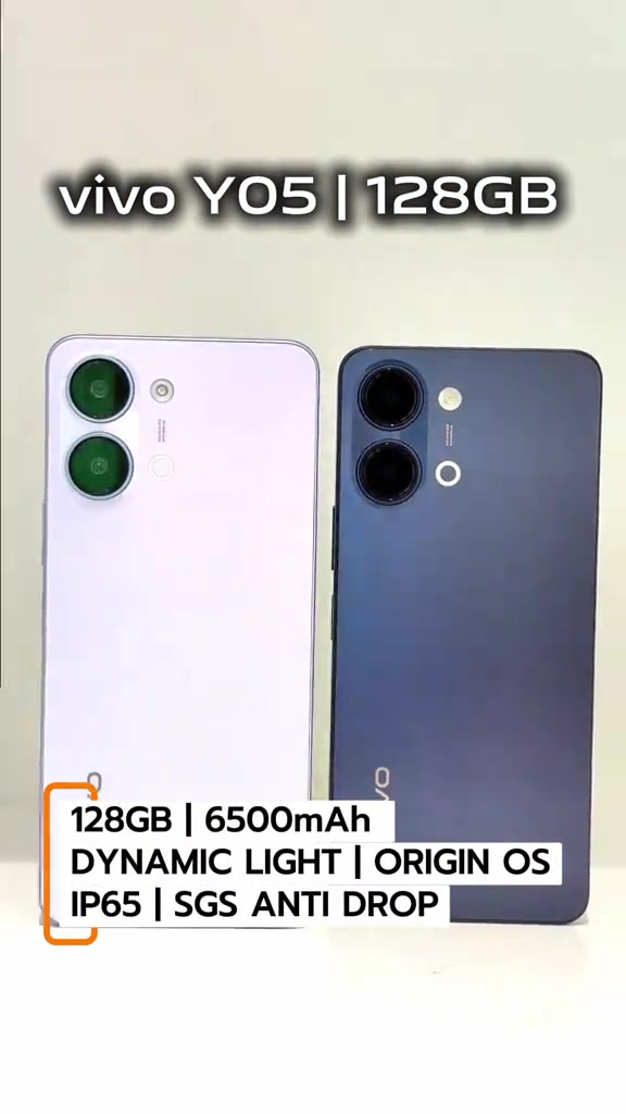 Dua unit vivo Y05 dilihat dari belakang dengan senarai ciri bertindih: 128GB, 6500mAh, Dynamic Light, Origin OS, IP65 dan SGS Anti Drop