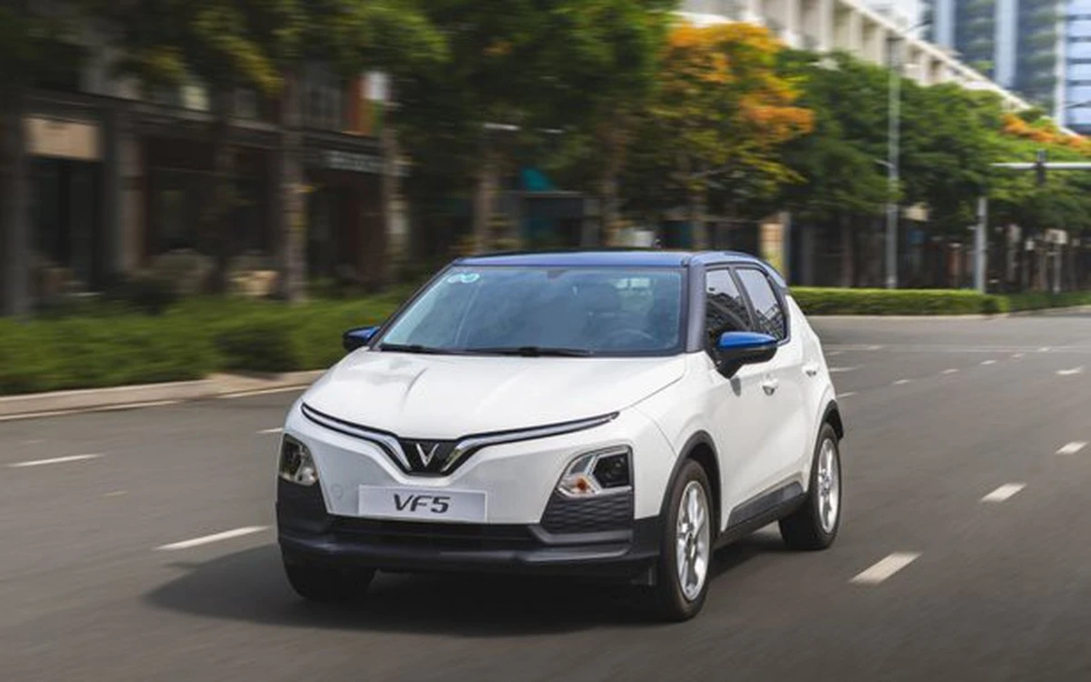 VinFast VF 5 vs VF 6 Plus: chọn xe điện đi xa hay đi phố?