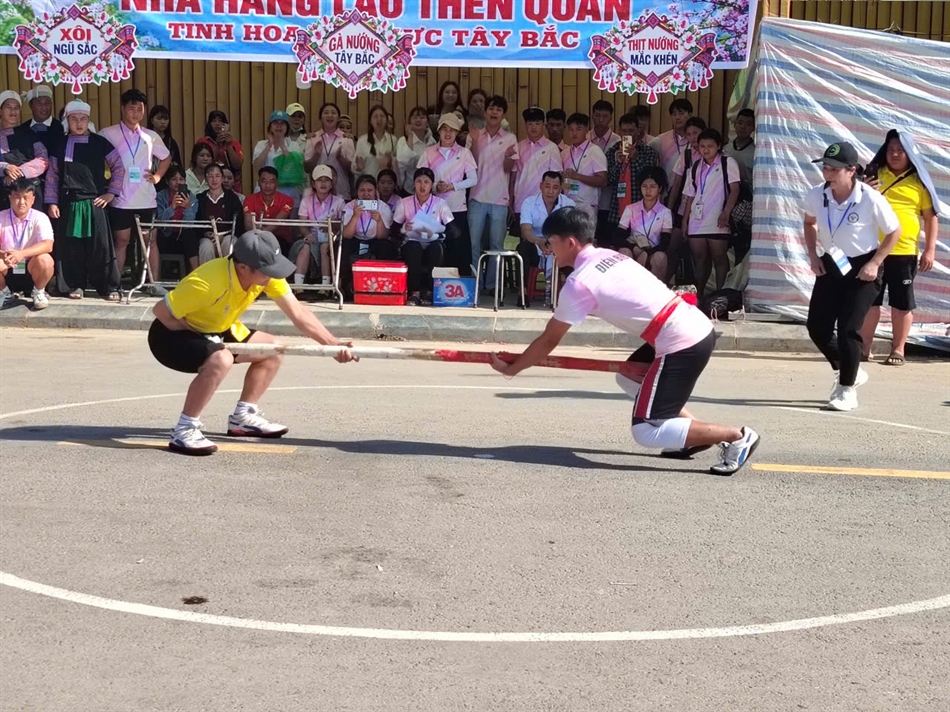 Lễ hội Văn hóa Du lịch Mường Lò: Vòng xòe và trò chơi Tây Bắc