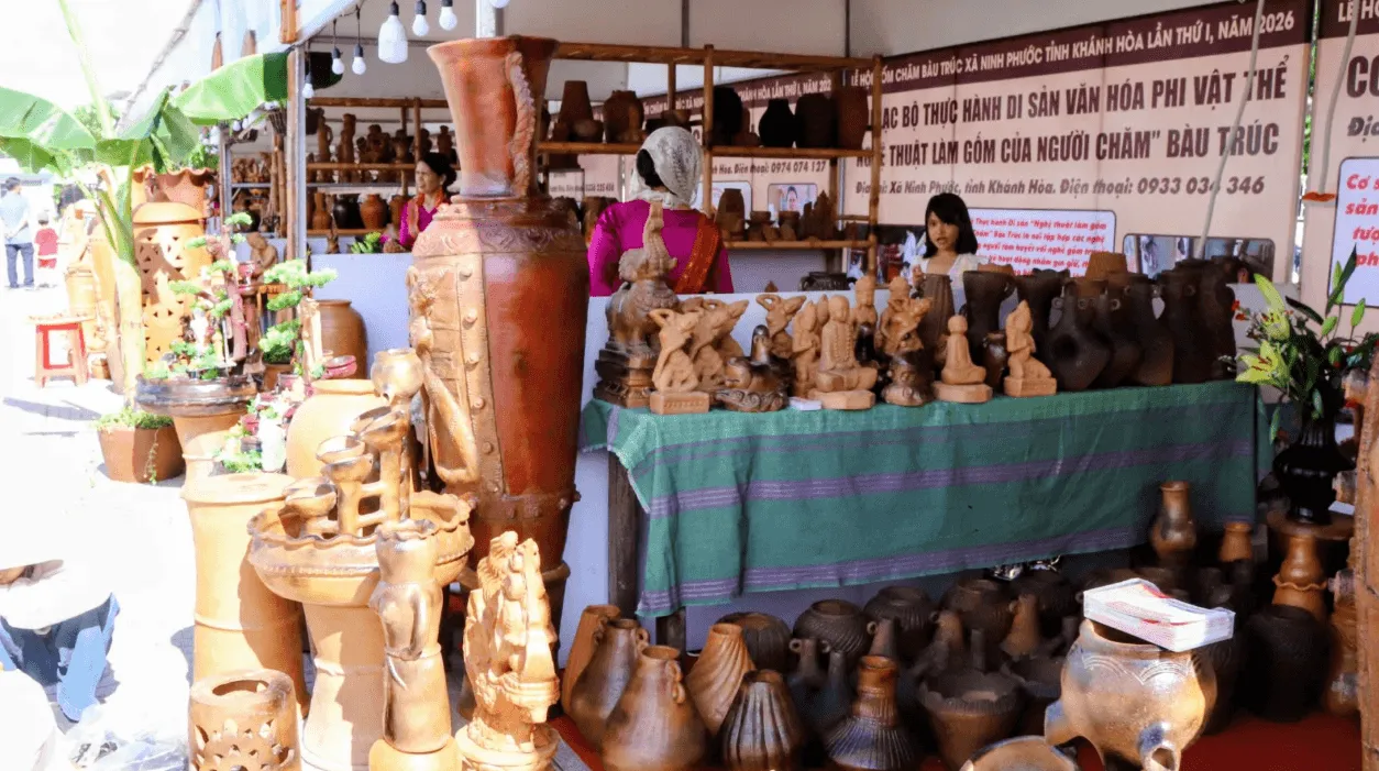 Nghệ thuật làm gốm của người Chăm: bảo tồn di sản thủ công như một di sản sống