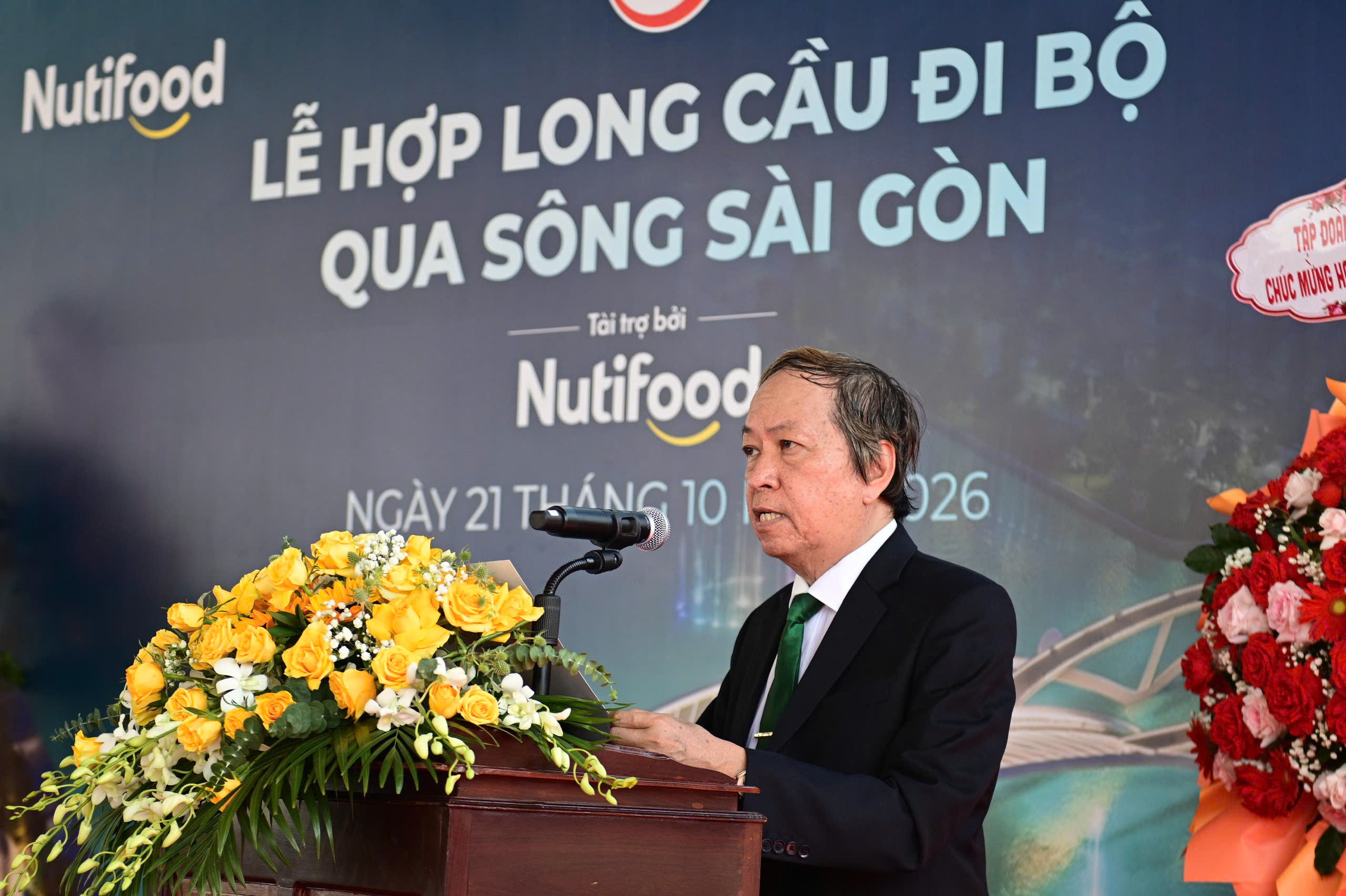 Cầu đi bộ lá dừa vượt sông Sài Gòn: bước ngoặt hạ tầng đô thị