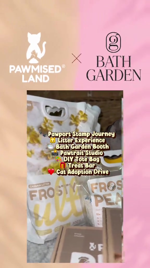 Senarai aktiviti acara Pawmised Land x Bath Garden bertindih atas gambar beg pasir kucing Frosty Pearl