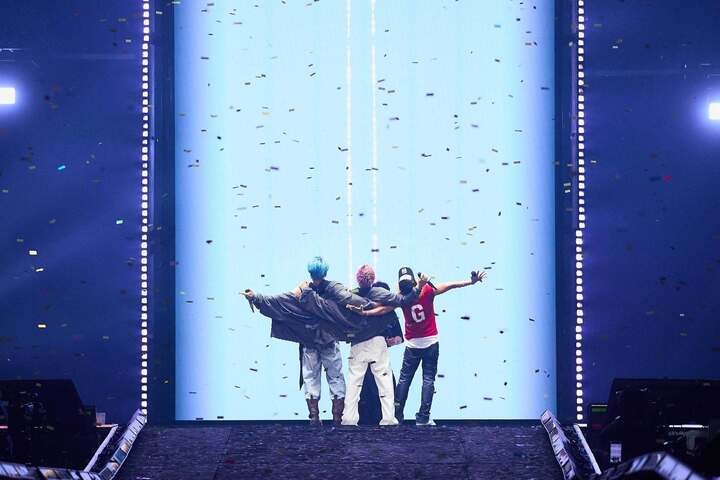 BIGBANG kỷ niệm 20 năm tại Hà Nội với setlist huyền thoại