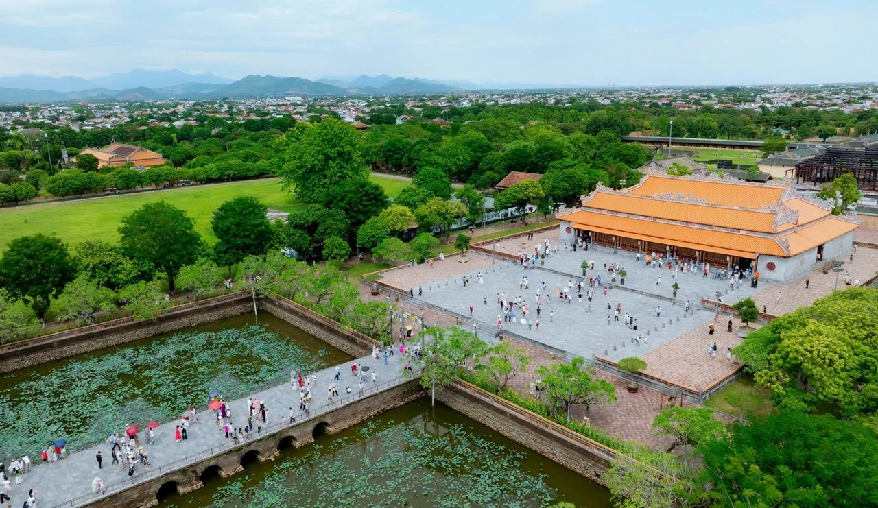 Hội An và bài toán du lịch di sản bền vững