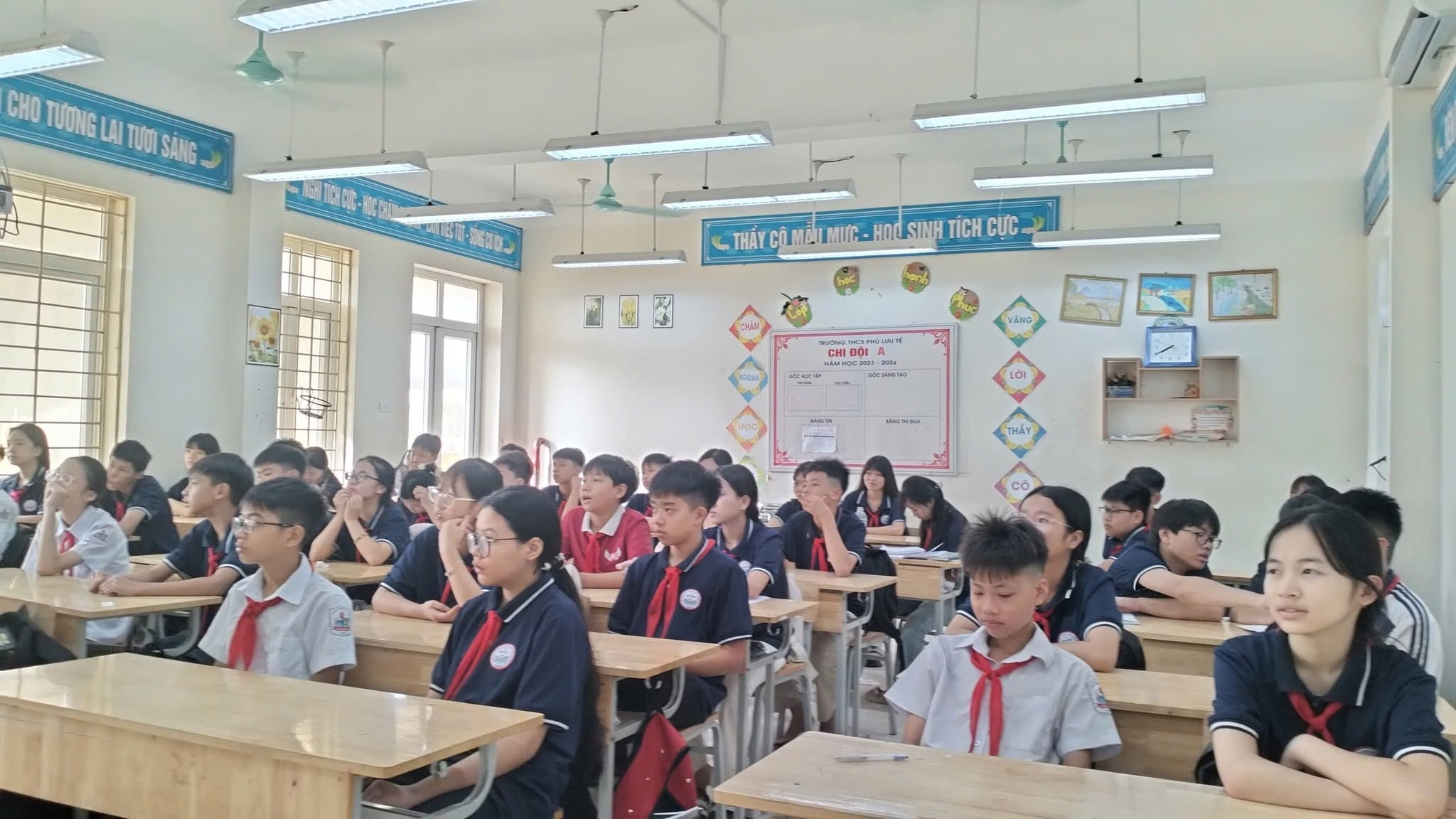 Đề thi chung lớp 5, 9, 12: Công bằng hay áp lực mới?