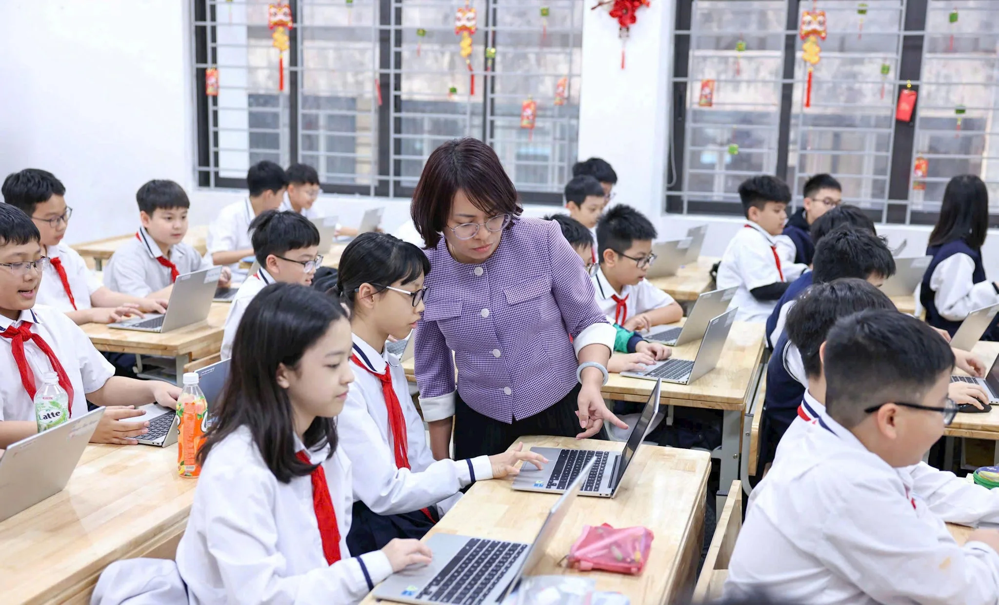 Kiểm tra định kỳ trên máy tính: Cơ hội hay áp lực mới cho học sinh THCS, THPT?