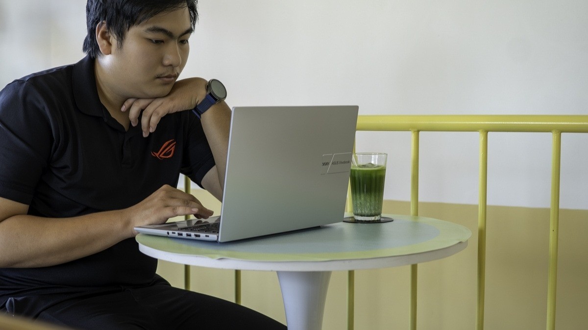 ASUS Vivobook S14 và S16: laptop văn phòng có đáng với pin 20 giờ?