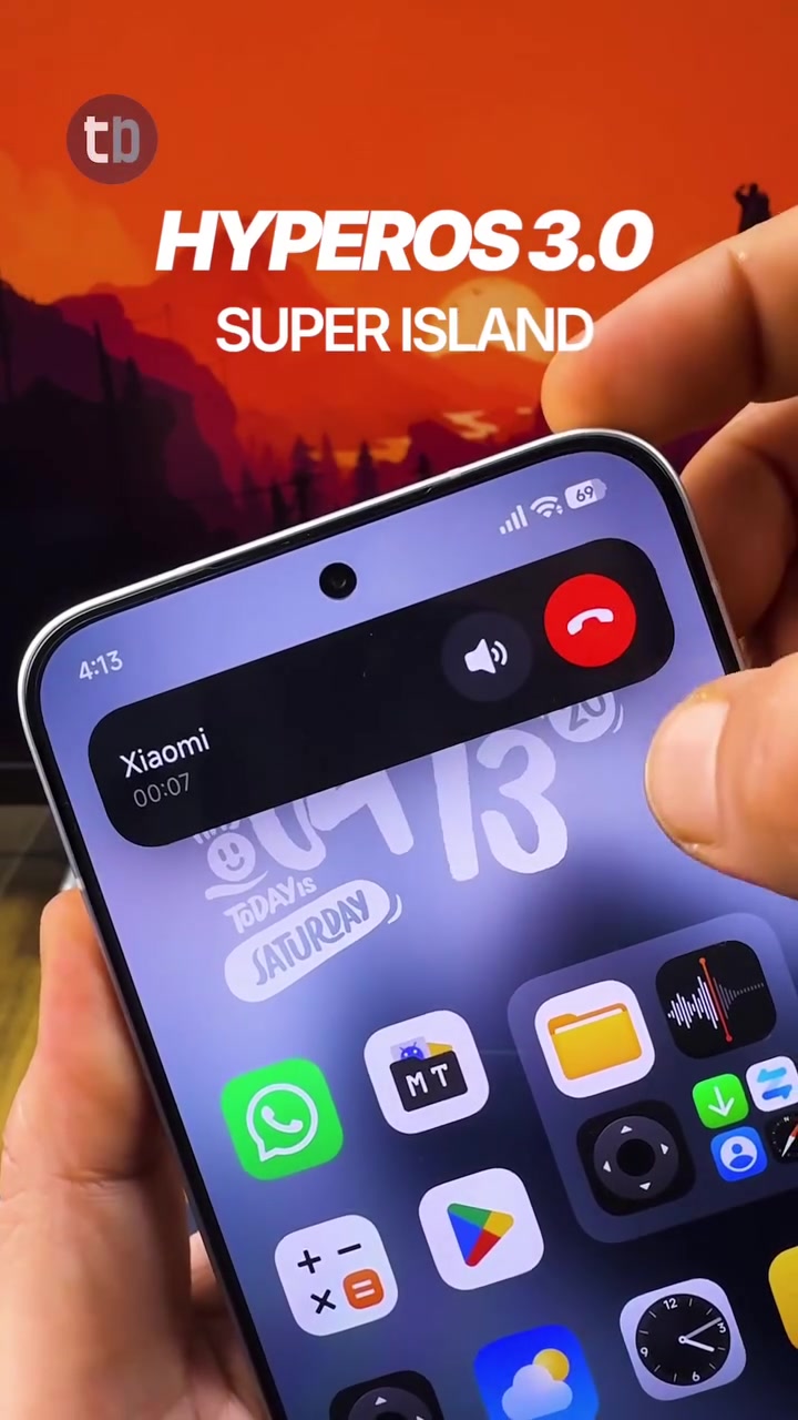 Điện thoại Xiaomi chạy HyperOS 3 với thanh Super Island hiển thị cuộc gọi đang chạy nổi trên màn hình chính