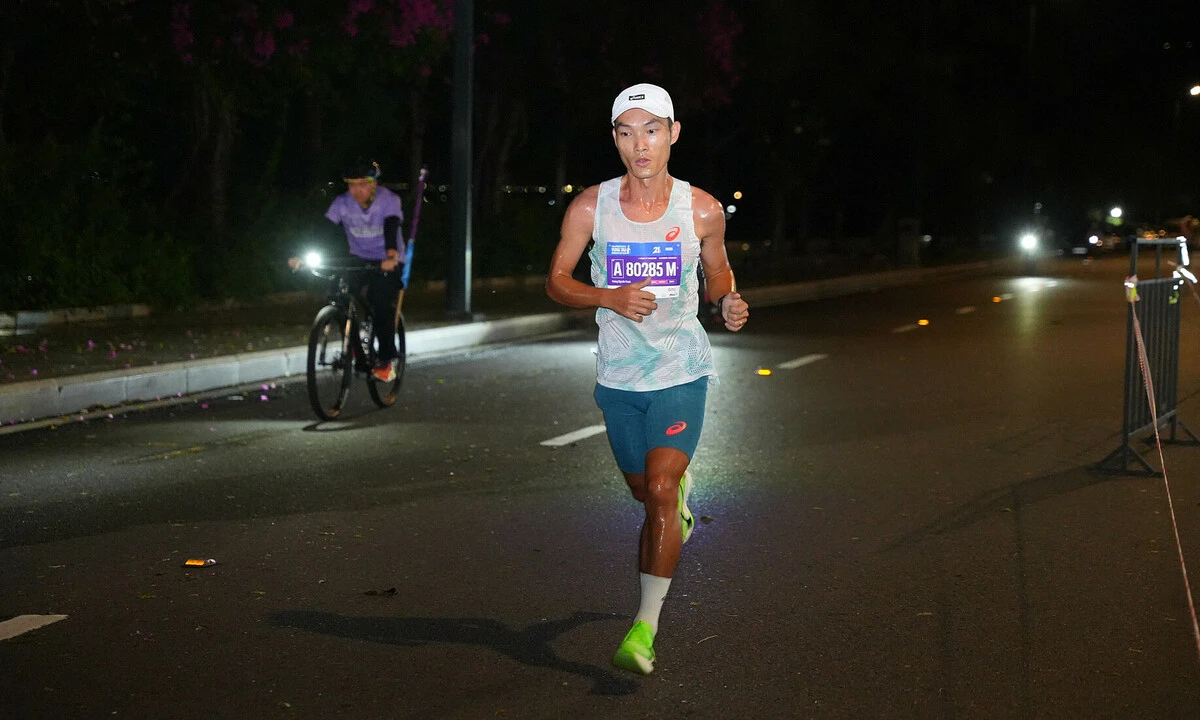 VnExpress Marathon Vũng Tàu: Khi runner chinh phục gió cấp 6