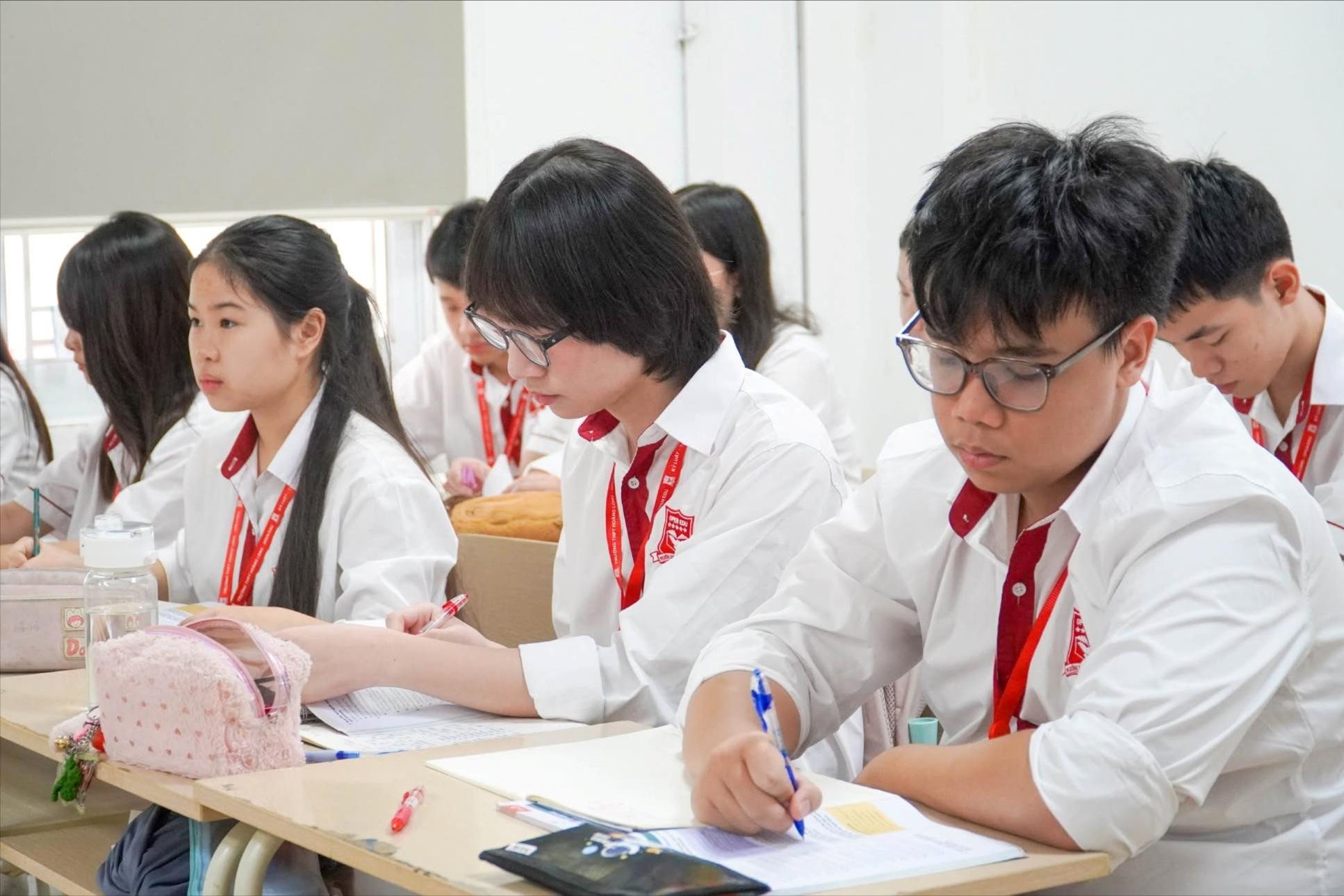 Đề thi chung lớp 5, 9, 12: Công bằng hay áp lực mới?