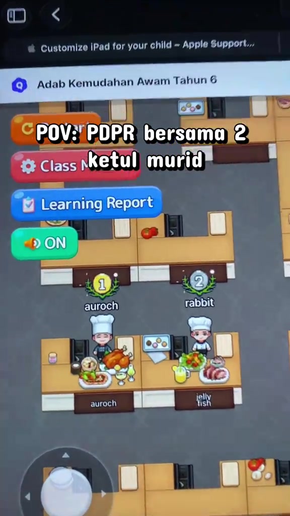 Skrin tablet memaparkan kelas maya berbentuk game dengan dua avatar murid bertopi chef dan butang Class Menu serta Learning Report