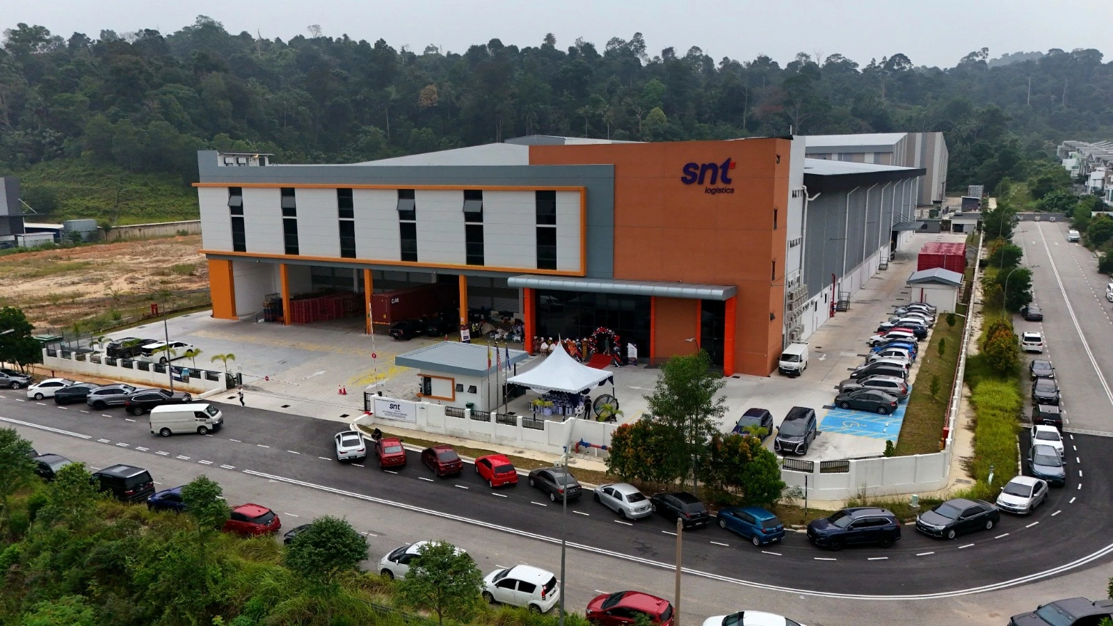 Gudang Pintar Automasi Mengubah Wajah Industri Logistik
