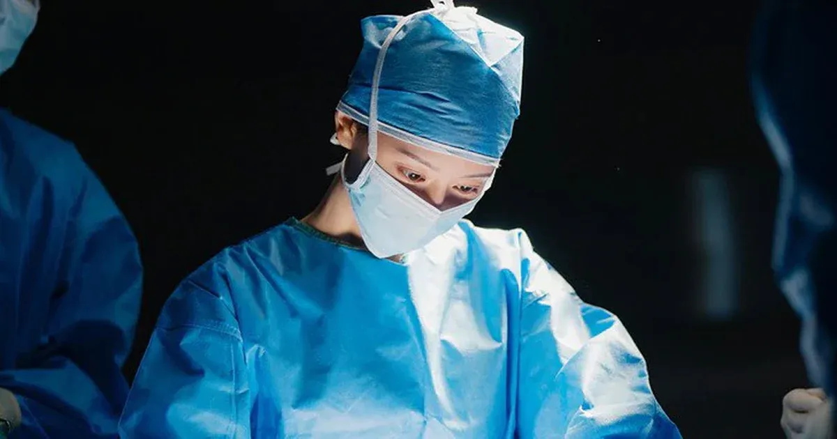 Doctor X: Mafia in White – Khi “mafia áo trắng” thống trị Netflix