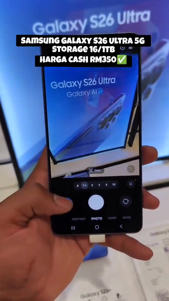 Telefon di kaunter kedai dengan kapsyen peniaga Samsung Galaxy S26 Ultra 5G storage 16/1TB harga cash RM350