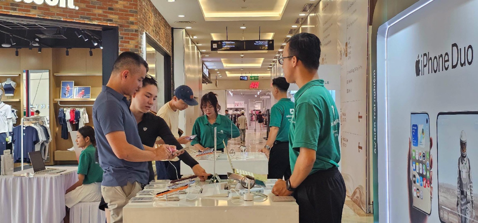 iPhone Duo chính thức mở bán: Trải nghiệm và ưu đãi khủng
