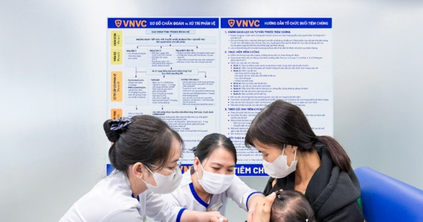 Nhu cầu tiêm vaccine não mô cầu tăng vọt: Phụ huynh cần biết gì?