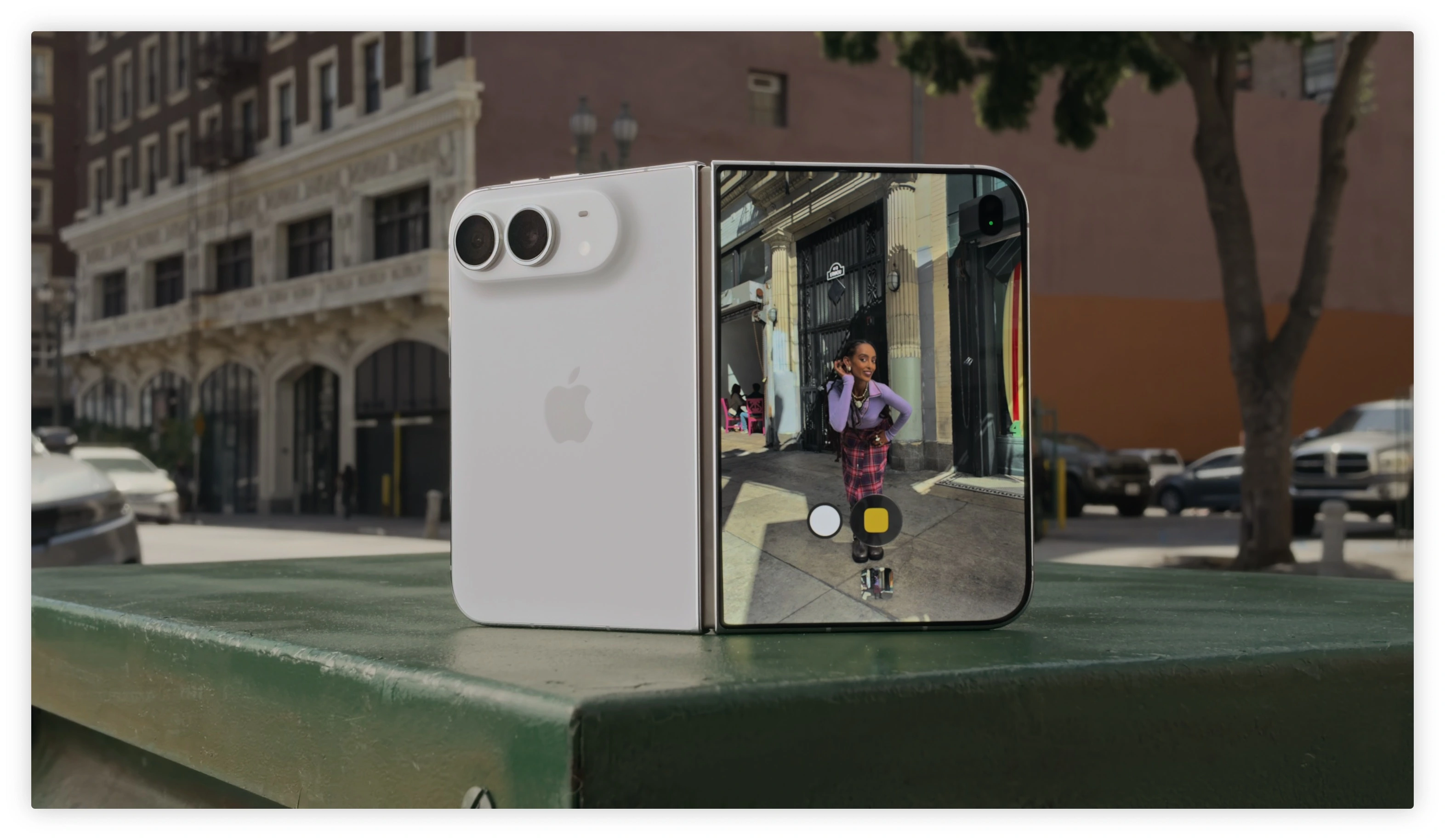 Đánh giá iPhone Duo gập: ấn tượng, nhưng chưa dành cho số đông