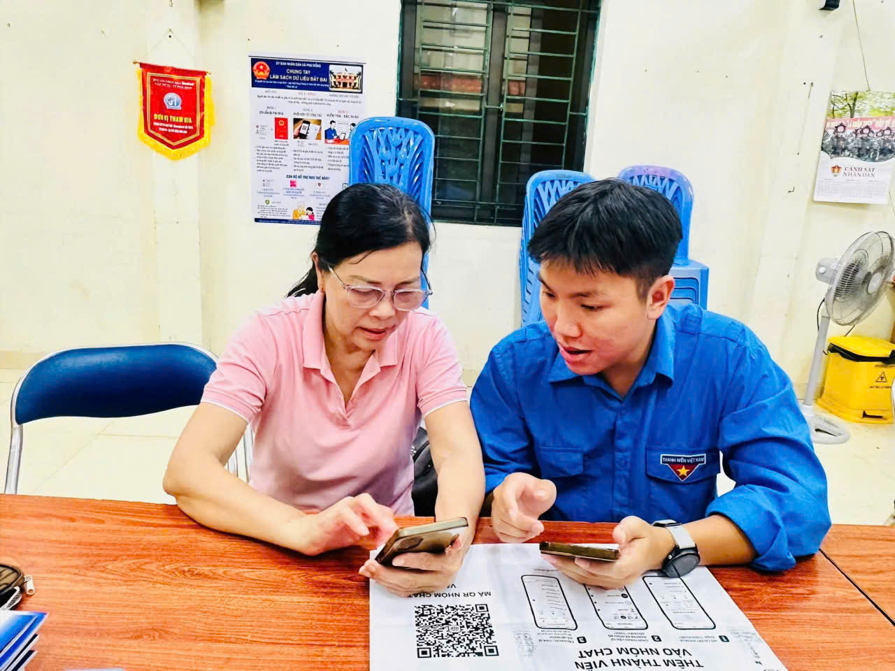 Bình dân học vụ số đưa kỹ năng smartphone đến gần người dân