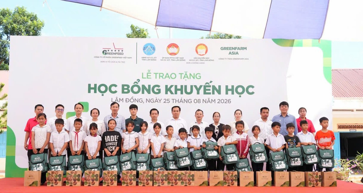 Từ gia đình đến hội khuyến học: Cộng đồng góp sức mở rộng cơ hội học tập ra sao?