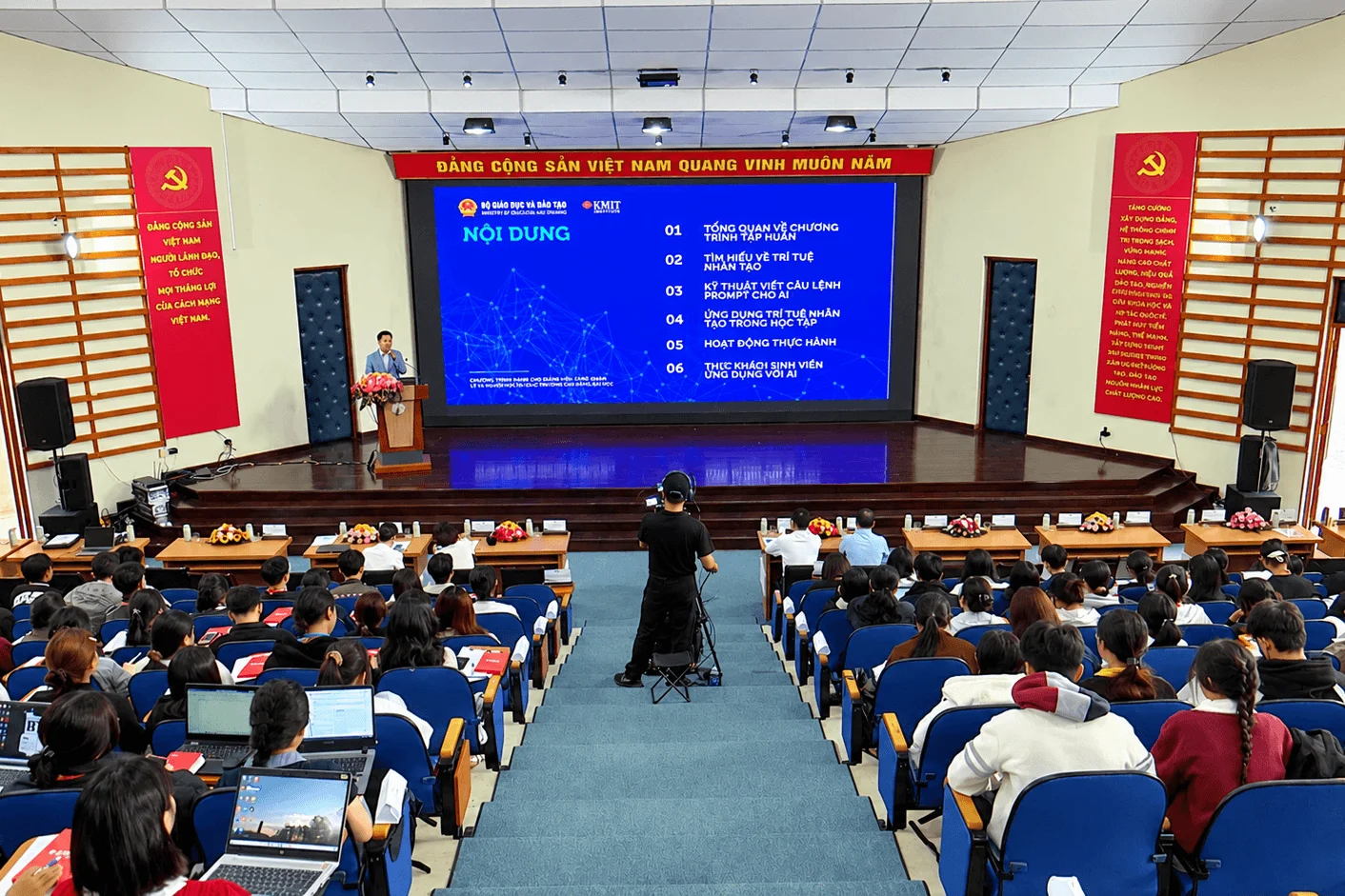 AI trong giáo dục: Công cụ hỗ trợ hay mối đe dọa với vai trò giáo viên?
