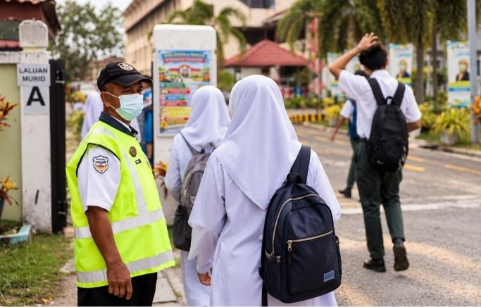 Polisi Perlindungan Murid Diperbaiki: Ujian Sebenar Ialah Keselamatan Anak