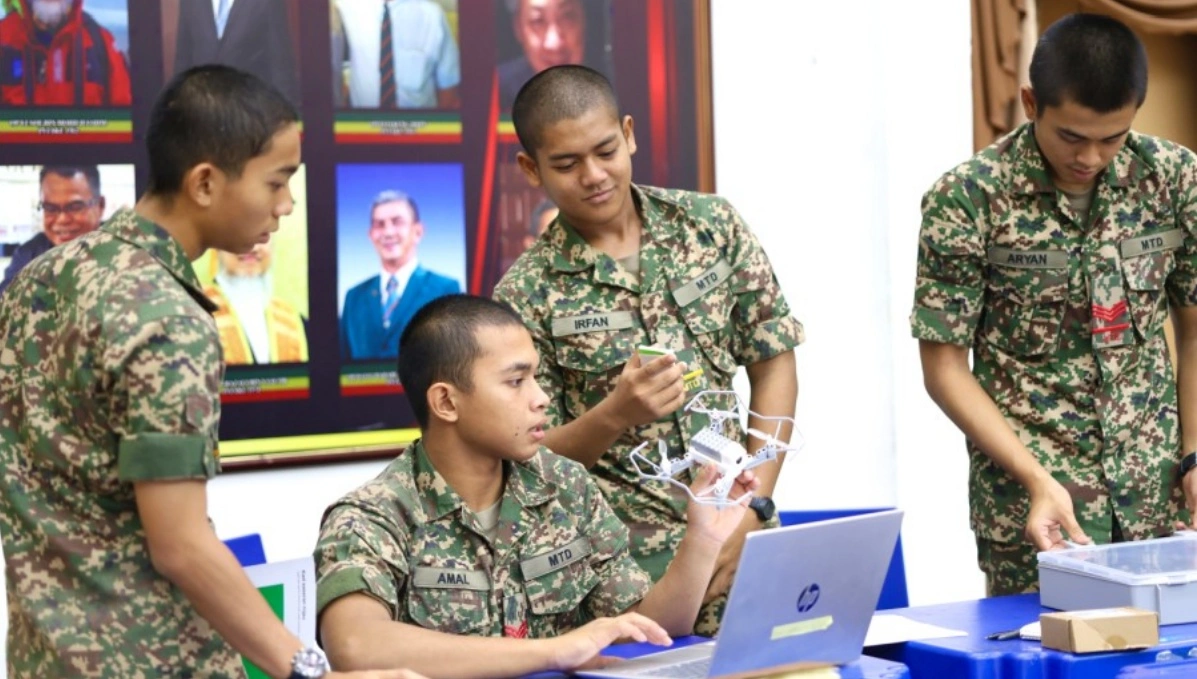 Kerjasama Universiti dan Yayasan Buka Akses STEM untuk Keluarga ATM