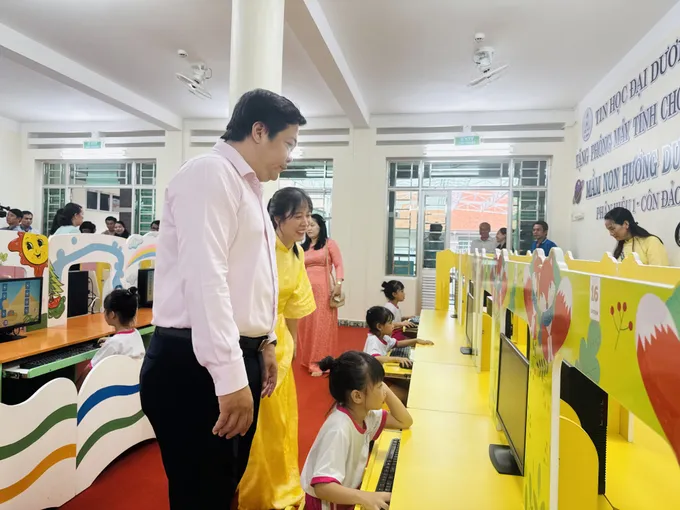 Từ đảo xa đến lớp học số: Công nghệ đang đổi đời giáo dục Côn Đảo