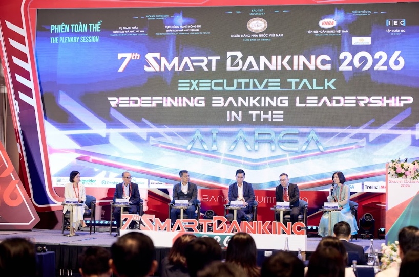 Ngân hàng Việt nên đầu tư hạ tầng AI đến đâu, thuê ngoài phần nào?