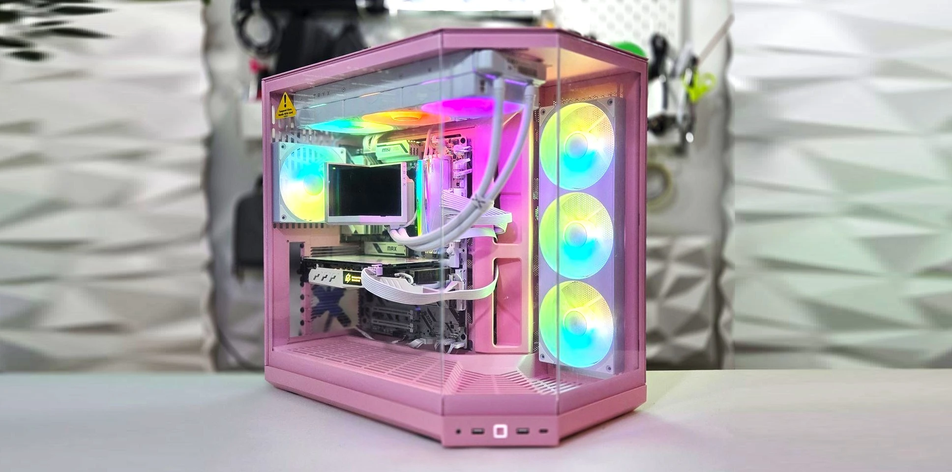 So sánh 3 case mid-tower kính cong cho PC gaming