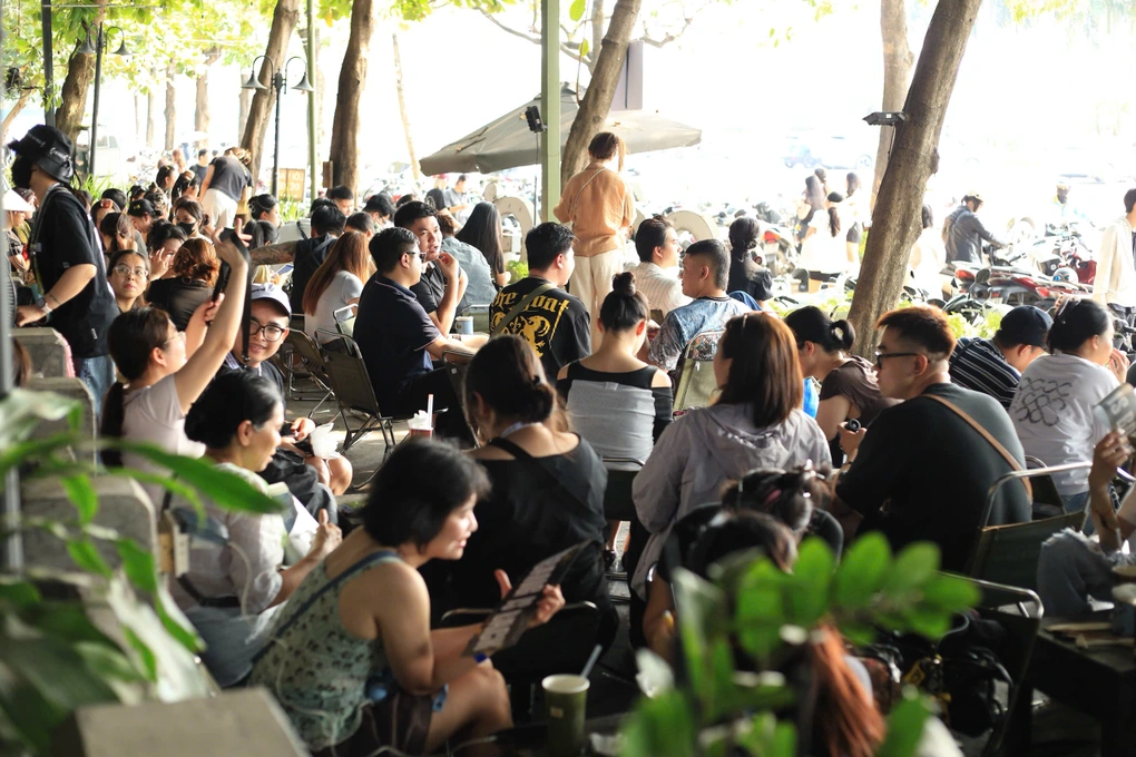 Makeup artist Hà Nội kiếm gấp 4 lần nhờ concert BIGBANG
