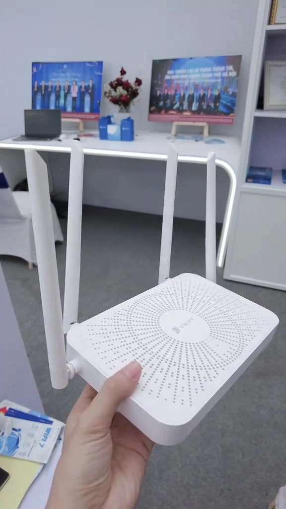 Router Wi-Fi 7 giá 700 nghìn đến 2,2 triệu tháng 10/2026: mình bóc từng thông số rồi chốt con đáng tiền và con nên né