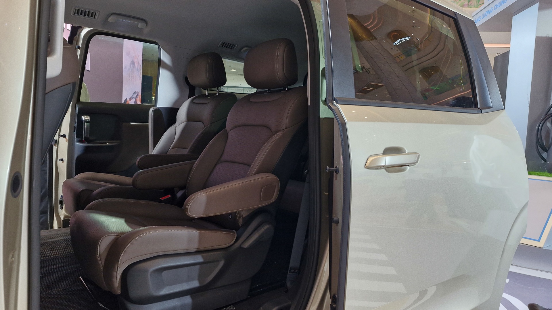 Wuling Darion: MPV điện 7 chỗ từ 769 triệu đồng