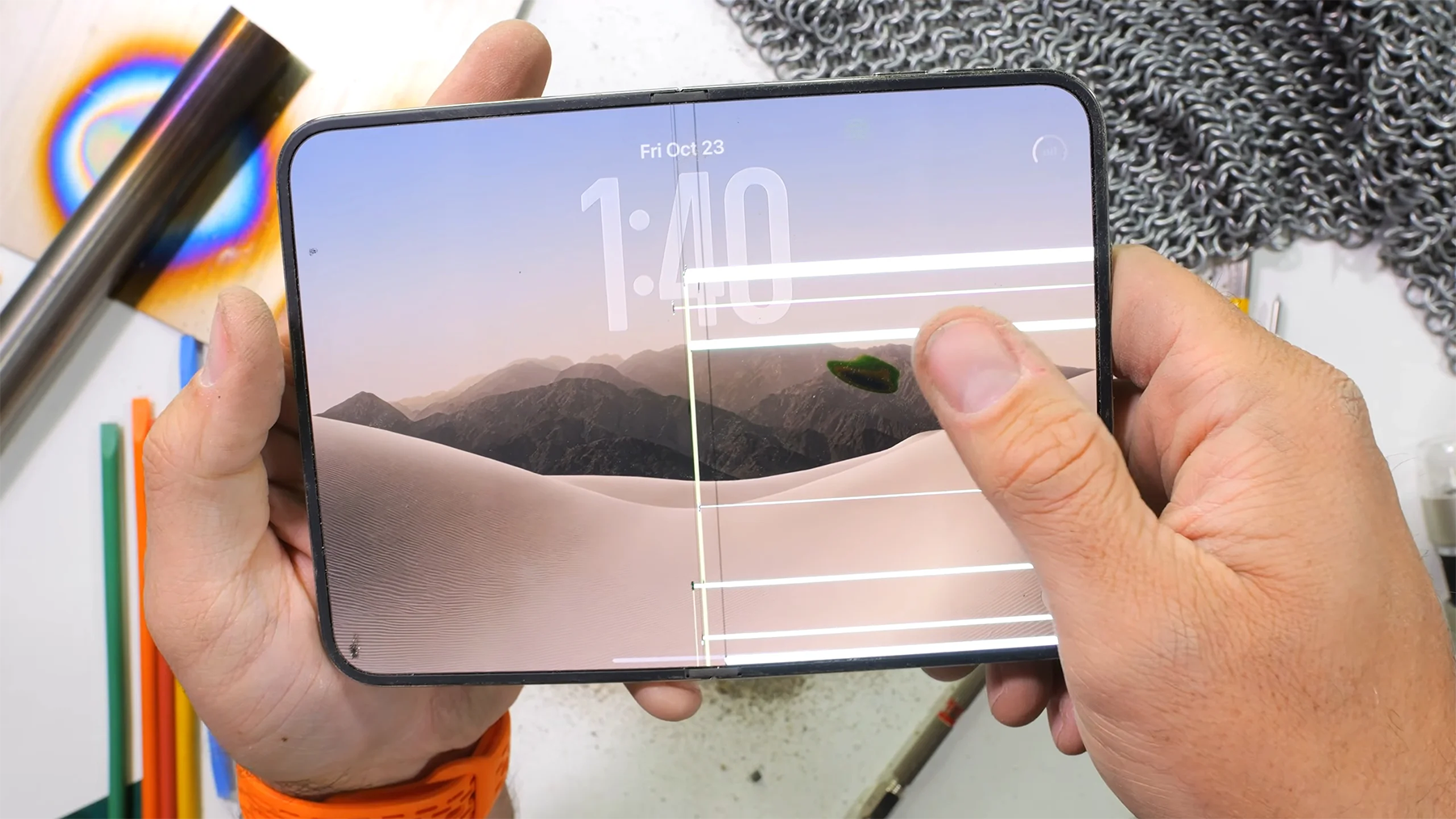 iPhone Duo nứt màn hình: Làm gì khi bị từ chối bảo hành?
