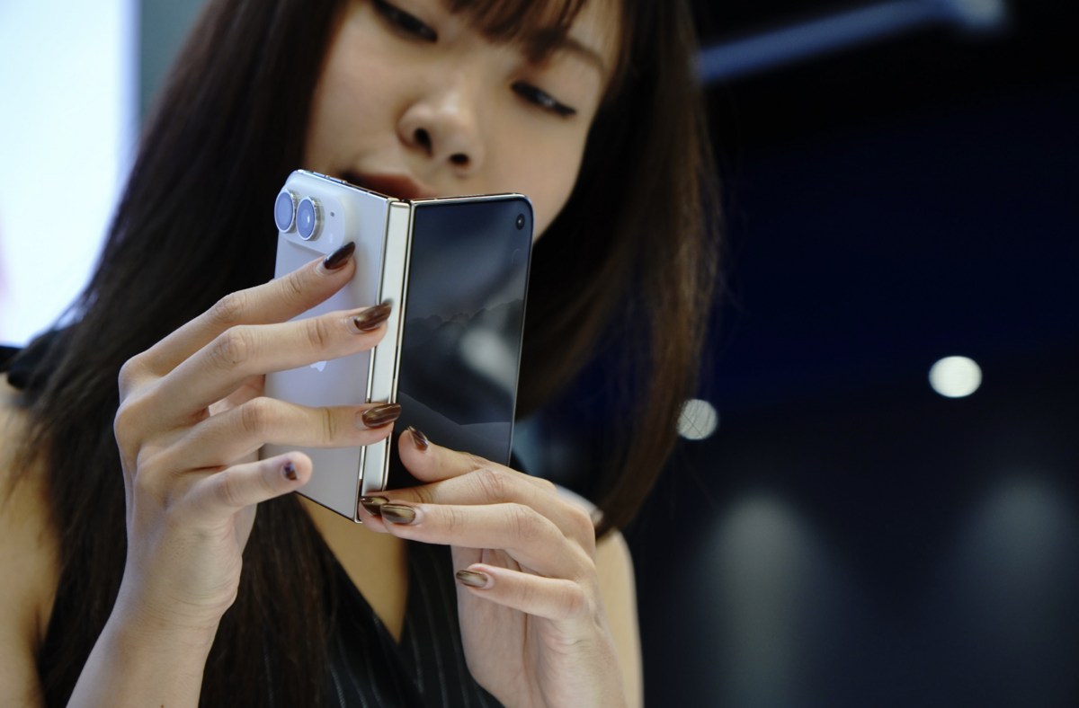 iPhone Duo gập siêu mỏng: Đánh đổi tản nhiệt để lấy thiết kế?