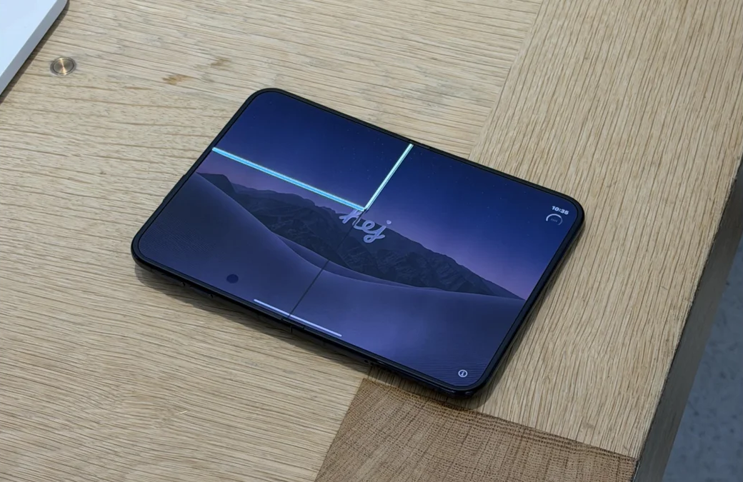 iPhone Duo nứt màn hình: Làm gì khi bị từ chối bảo hành?