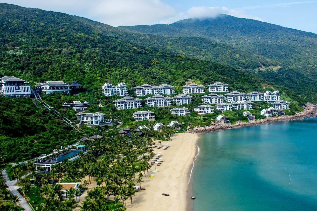 Resort cao cấp Đà Nẵng đứng đầu châu Á, di sản Huế tiếp sức du lịch hạng sang