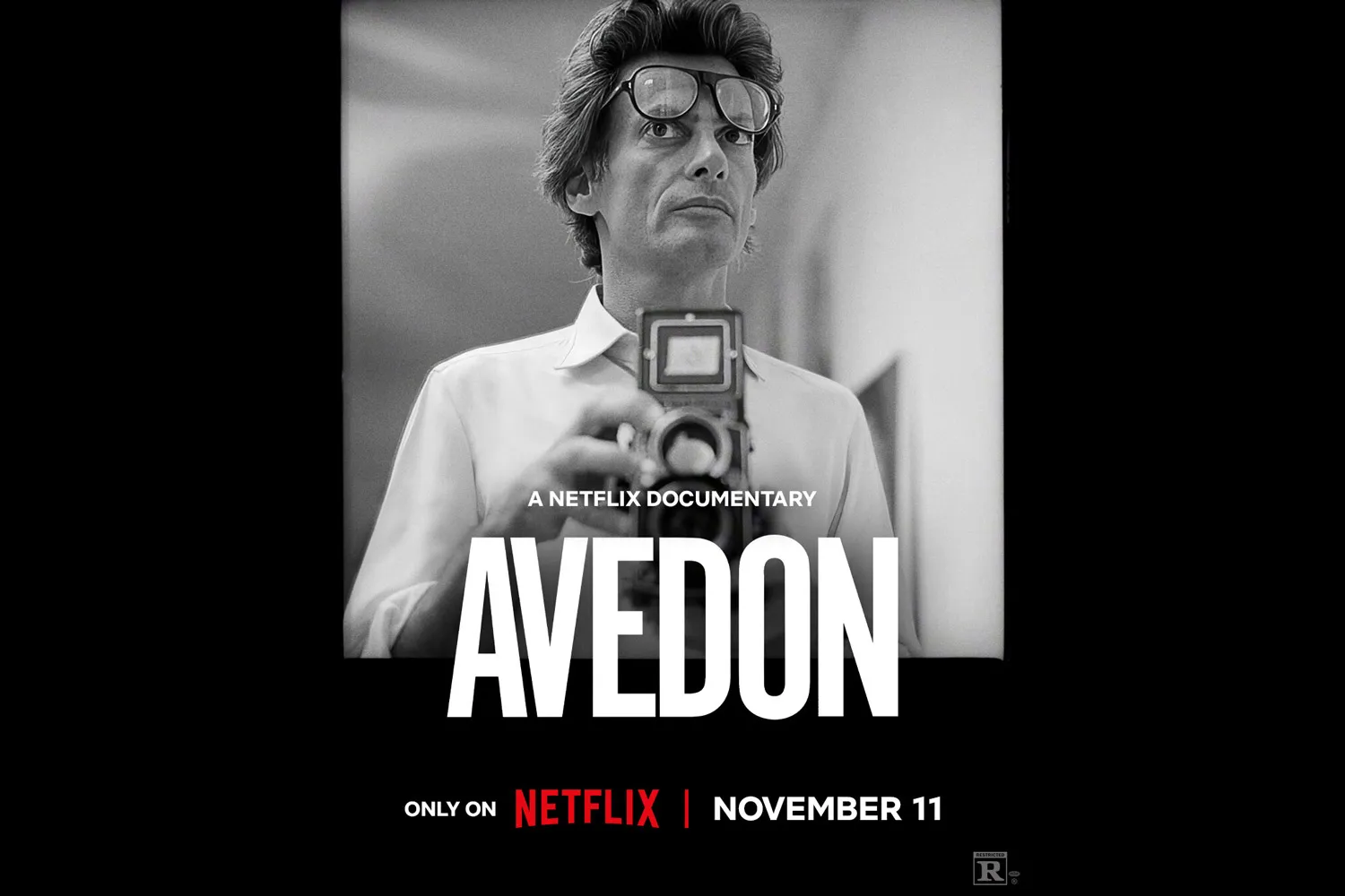 Netflix và cuộc cách mạng kể chuyện từ tư liệu lưu trữ