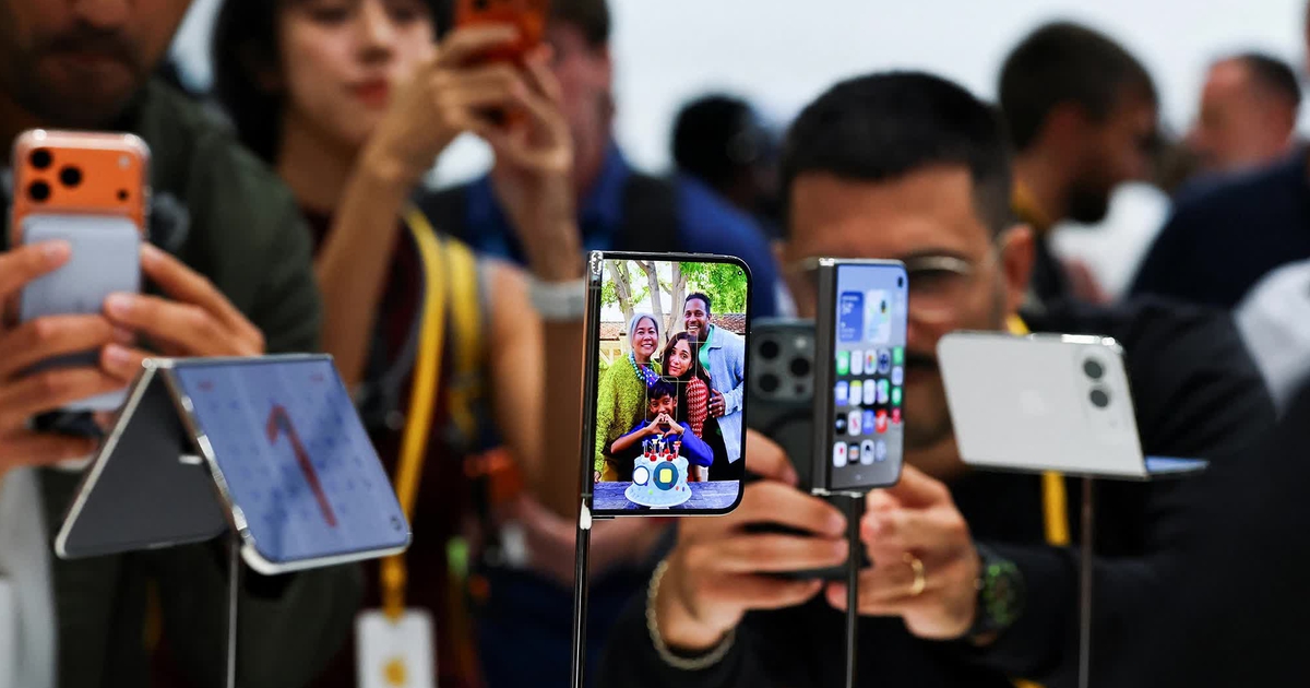 iPhone Duo vừa mở bán đã giảm giá: Người mua nên hiểu gì?