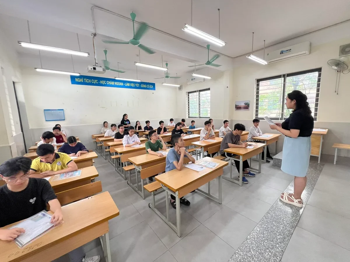 Học bạ số và kiểm tra trên máy tính: Nhà trường, phụ huynh cần chuẩn bị gì?
