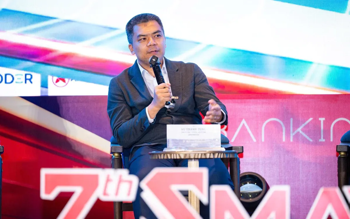 Ngân hàng Việt nên đầu tư hạ tầng AI đến đâu, thuê ngoài phần nào?