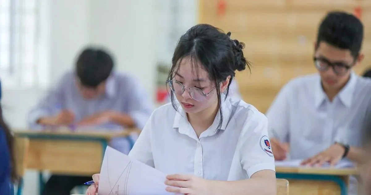 Dự thảo quy chế tiếp nhận học sinh đầu cấp: Phân bổ chỗ học khi trường quá tải