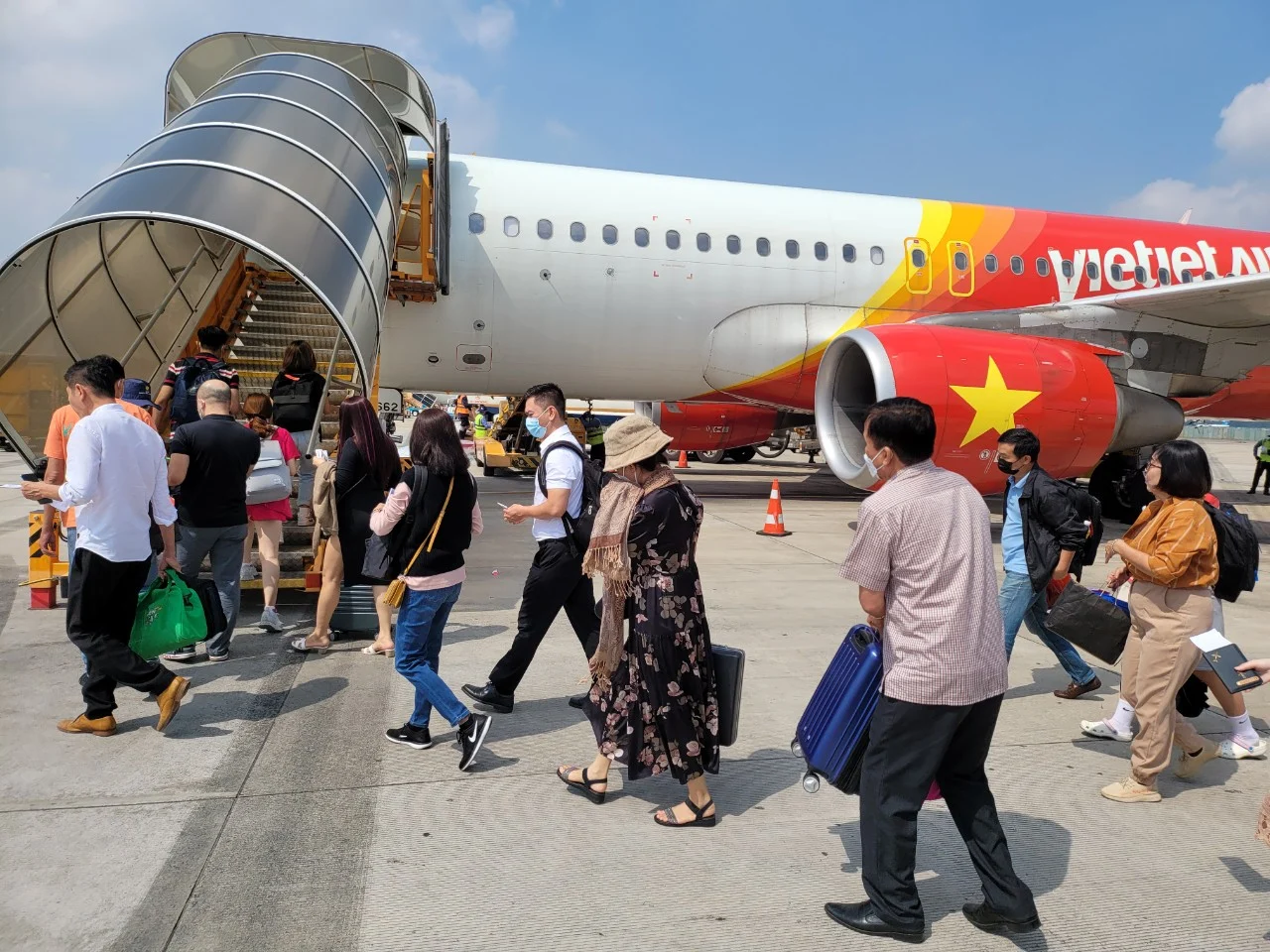 Vé máy bay 0 đồng Vietjet: Cách săn vé thông minh và tránh phí ẩn