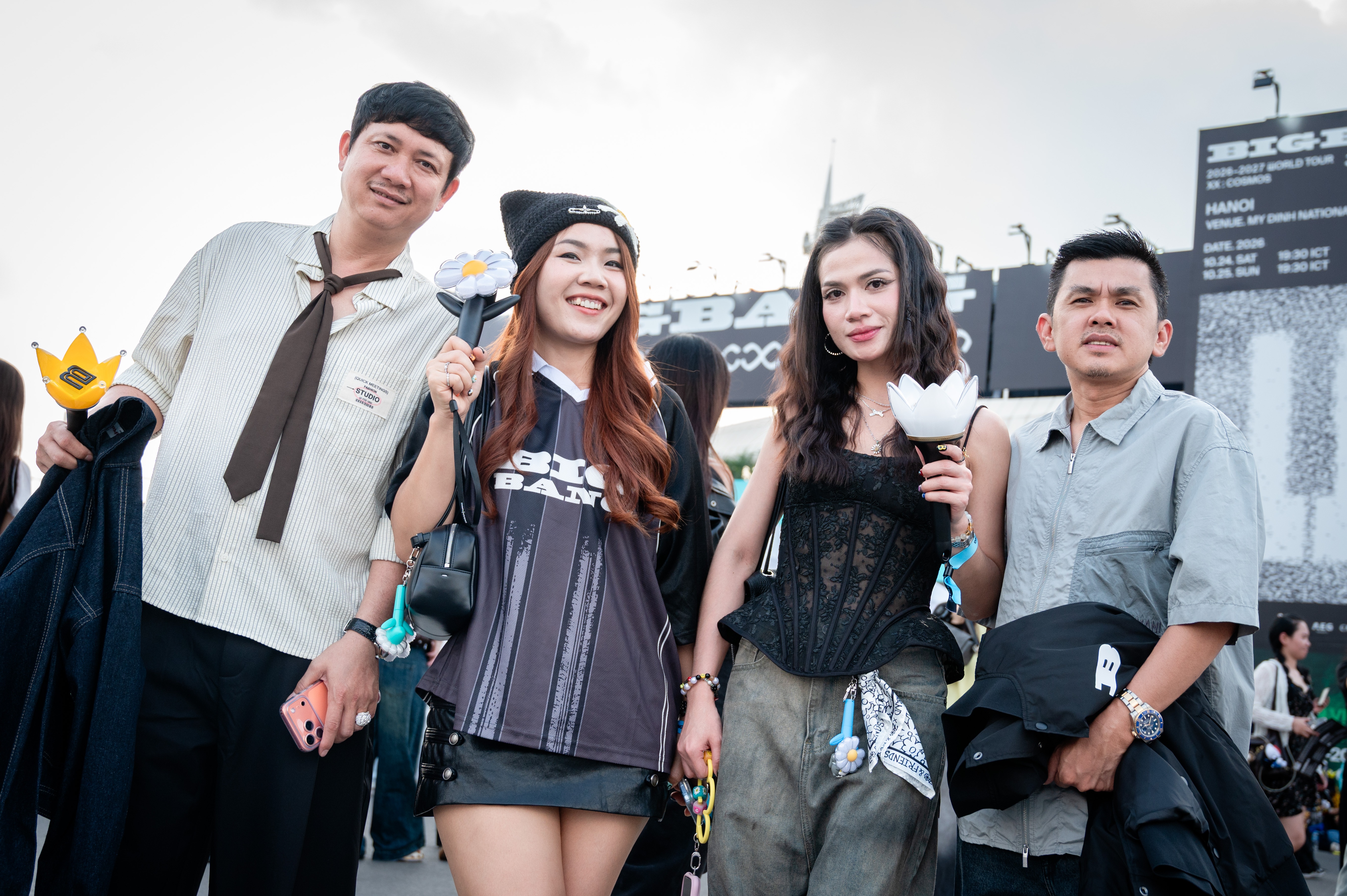 Từ Trung Quốc đến Hà Nội: Vì sao fan bay xem BIGBANG?