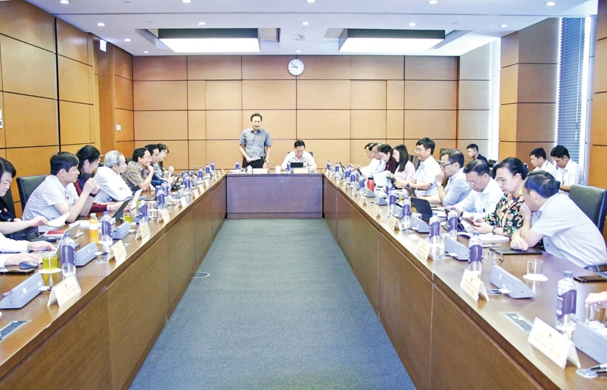 Chuyển nhượng dự án bất động sản: Gỡ nút thắt thanh khoản