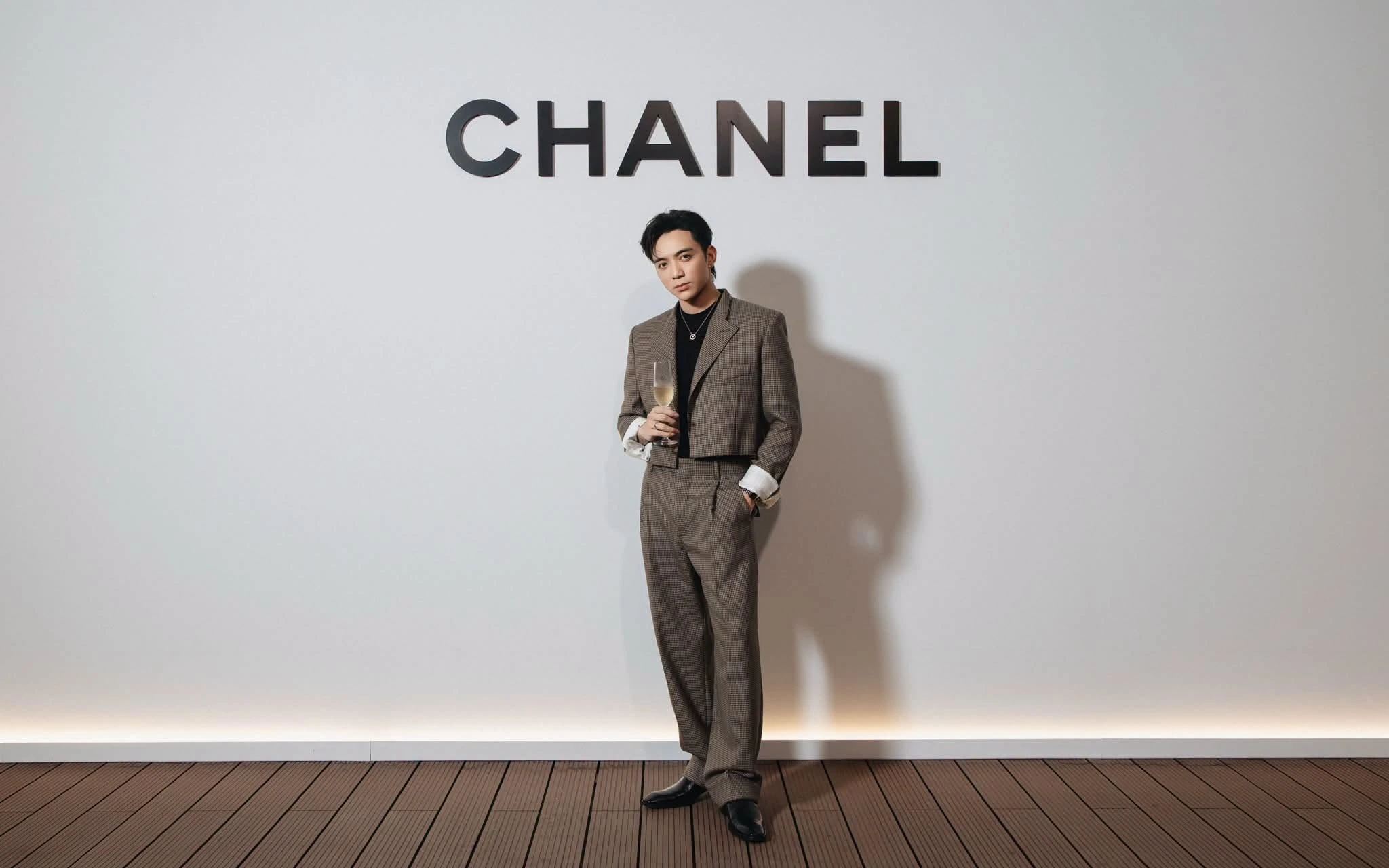 Túi xách luxury của sao nam Việt: Tuyên ngôn phong cách