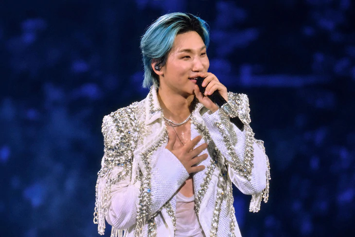 BIGBANG hứa hẹn trở lại sau hai đêm diễn cuồng nhiệt