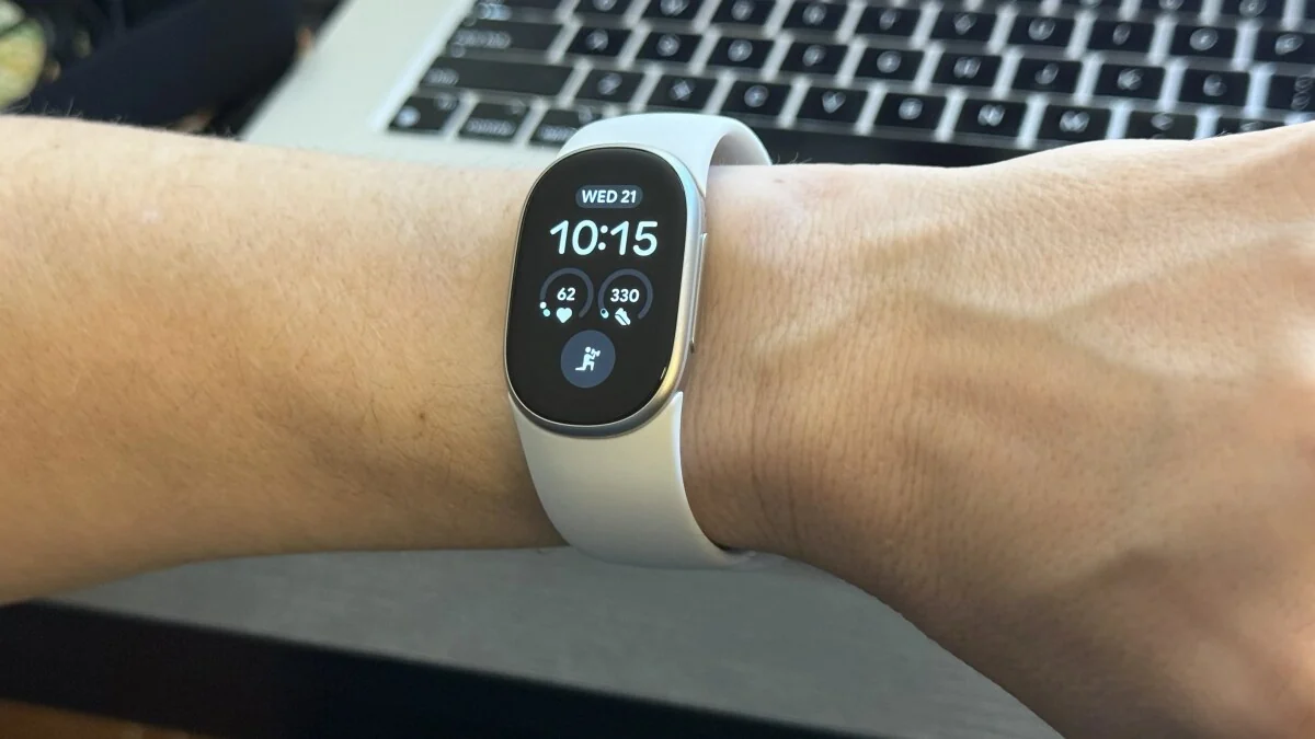 Fitbit Edge có đáng nâng cấp từ Charge 6?