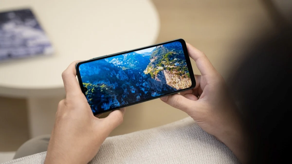 Samsung Galaxy A08 vs A18: Pin khủng hay màn hình AMOLED?