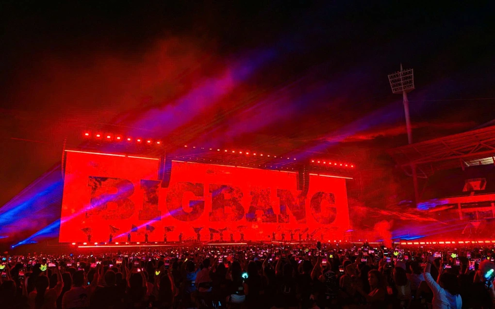 BIGBANG rời Hà Nội với lời hẹn trở lại sau hai đêm Mỹ Đình