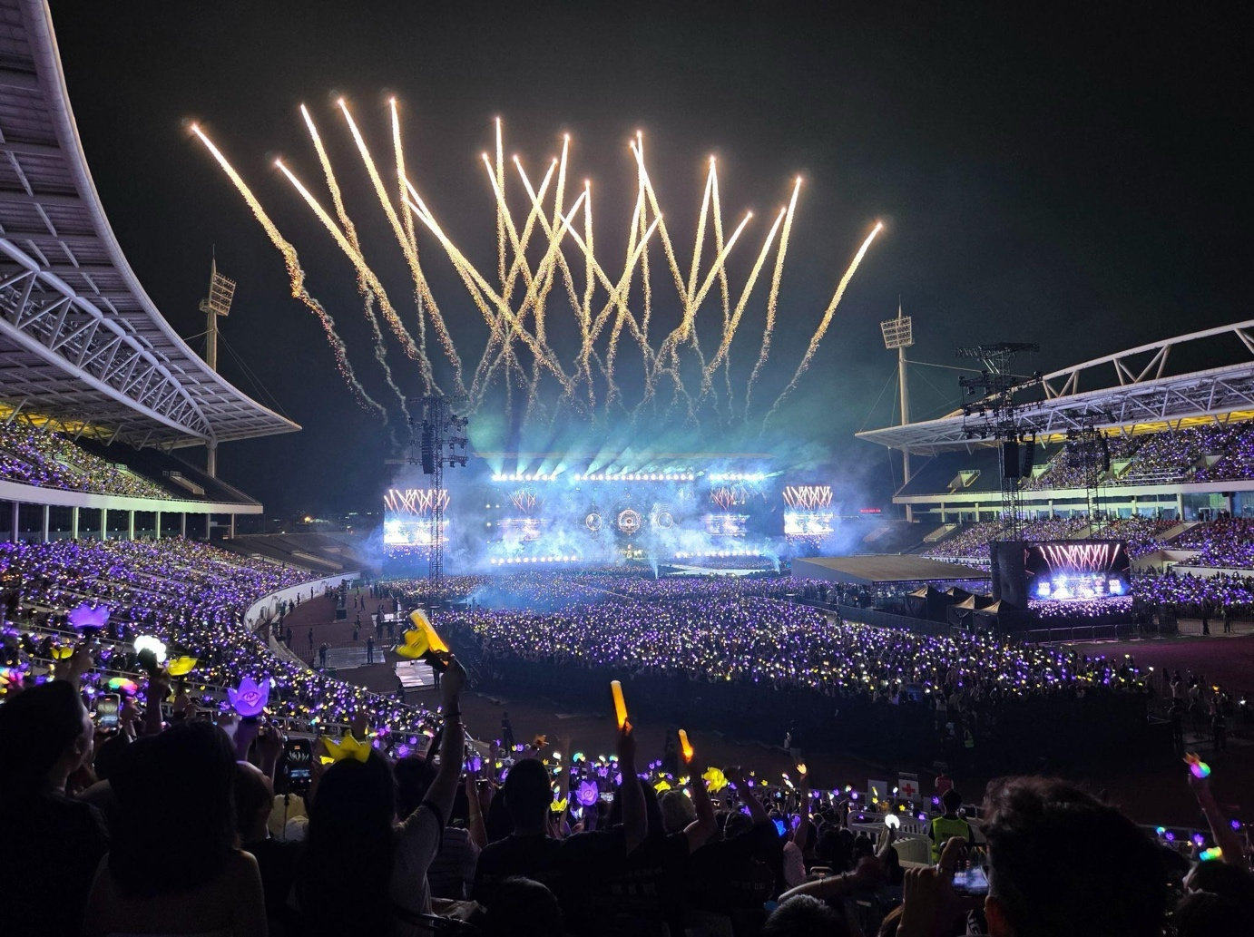 Báo chí quốc tế nhìn lại đêm BIGBANG trở lại Hà Nội